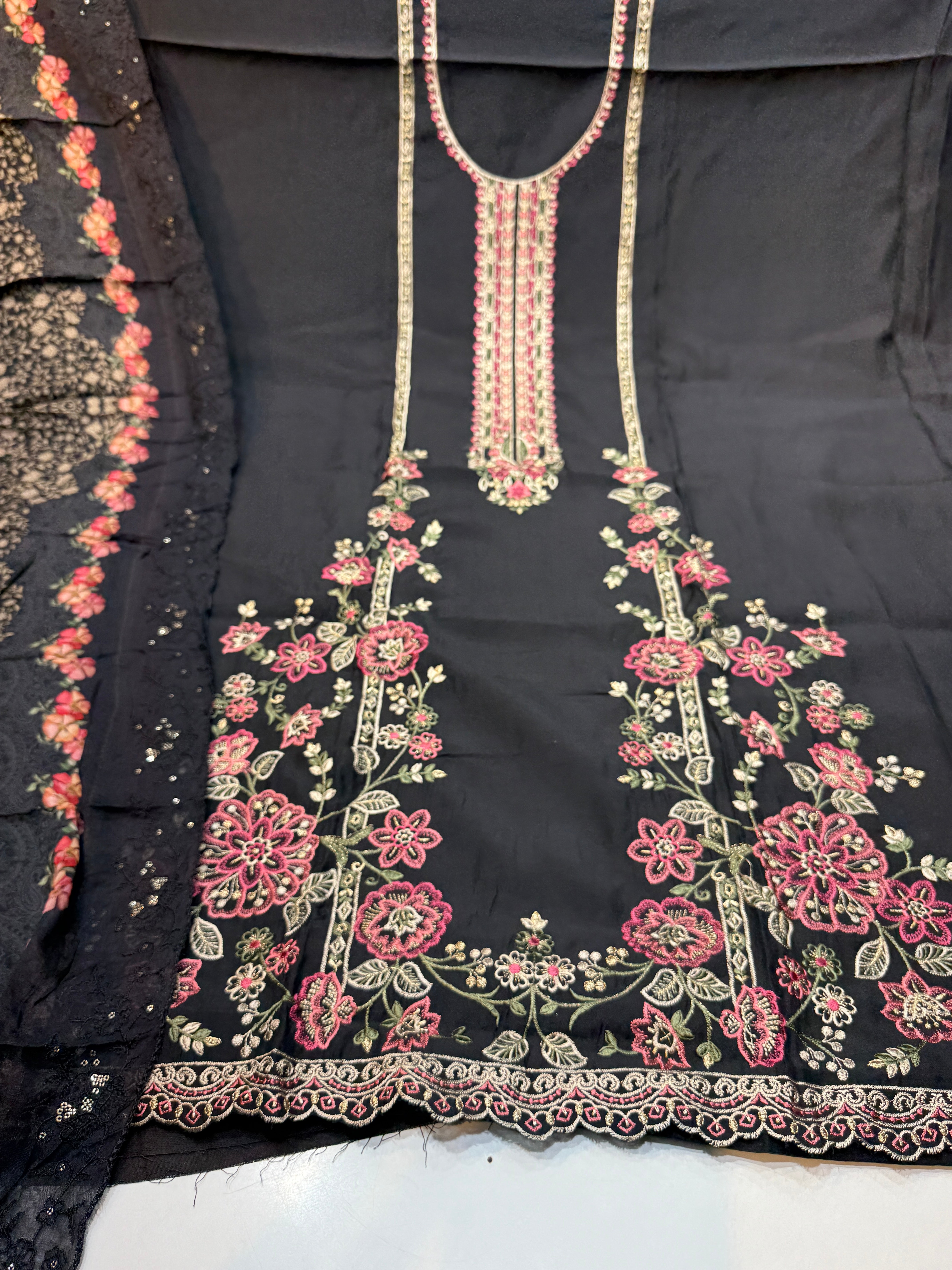🏷️Product code:- pure modal heavy with heavy embroidery & pure muslin digital printed dupatta