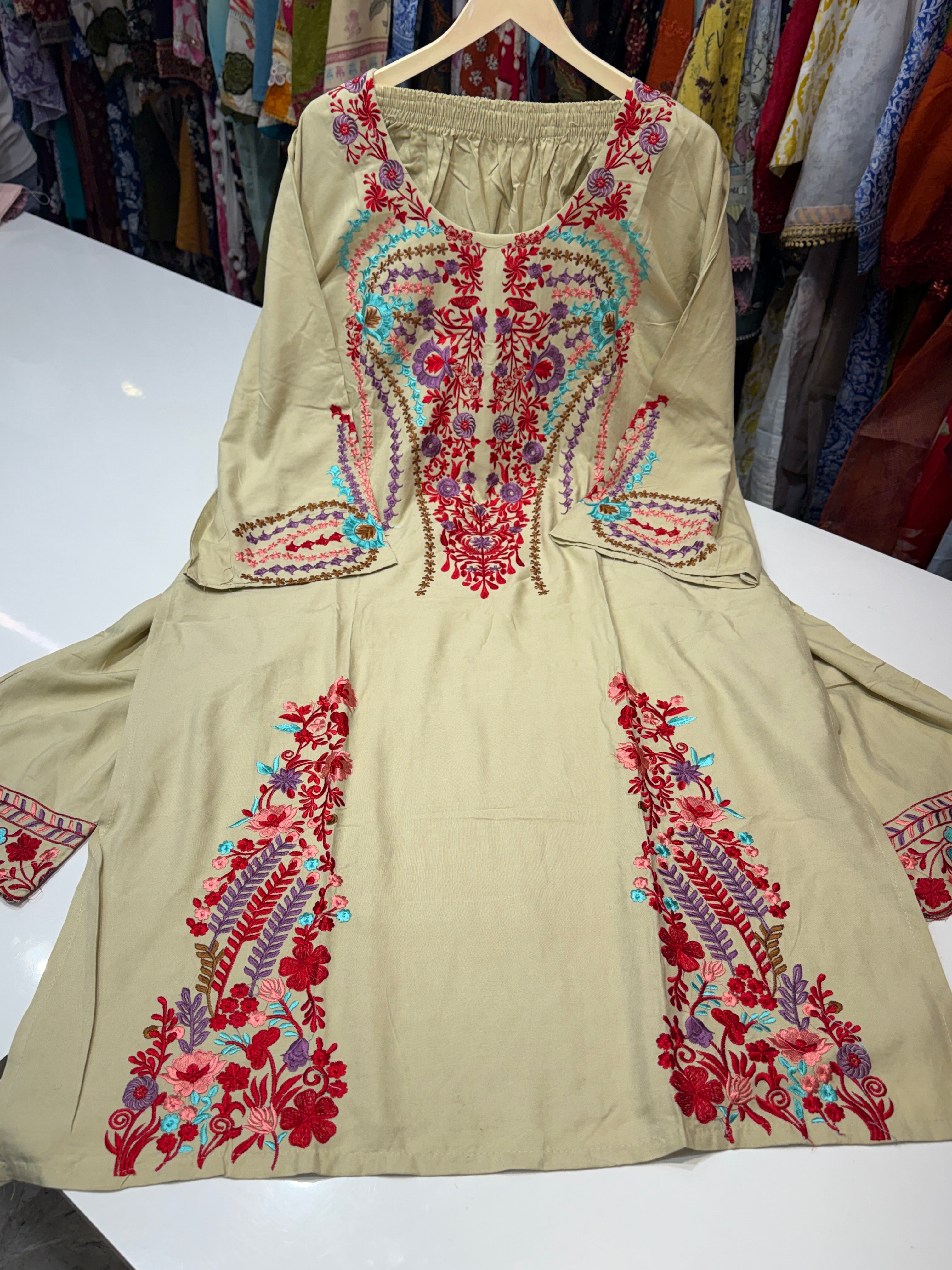 Product code🏷️(KC1102)Rayon fabric Kashmiri  co-ord set