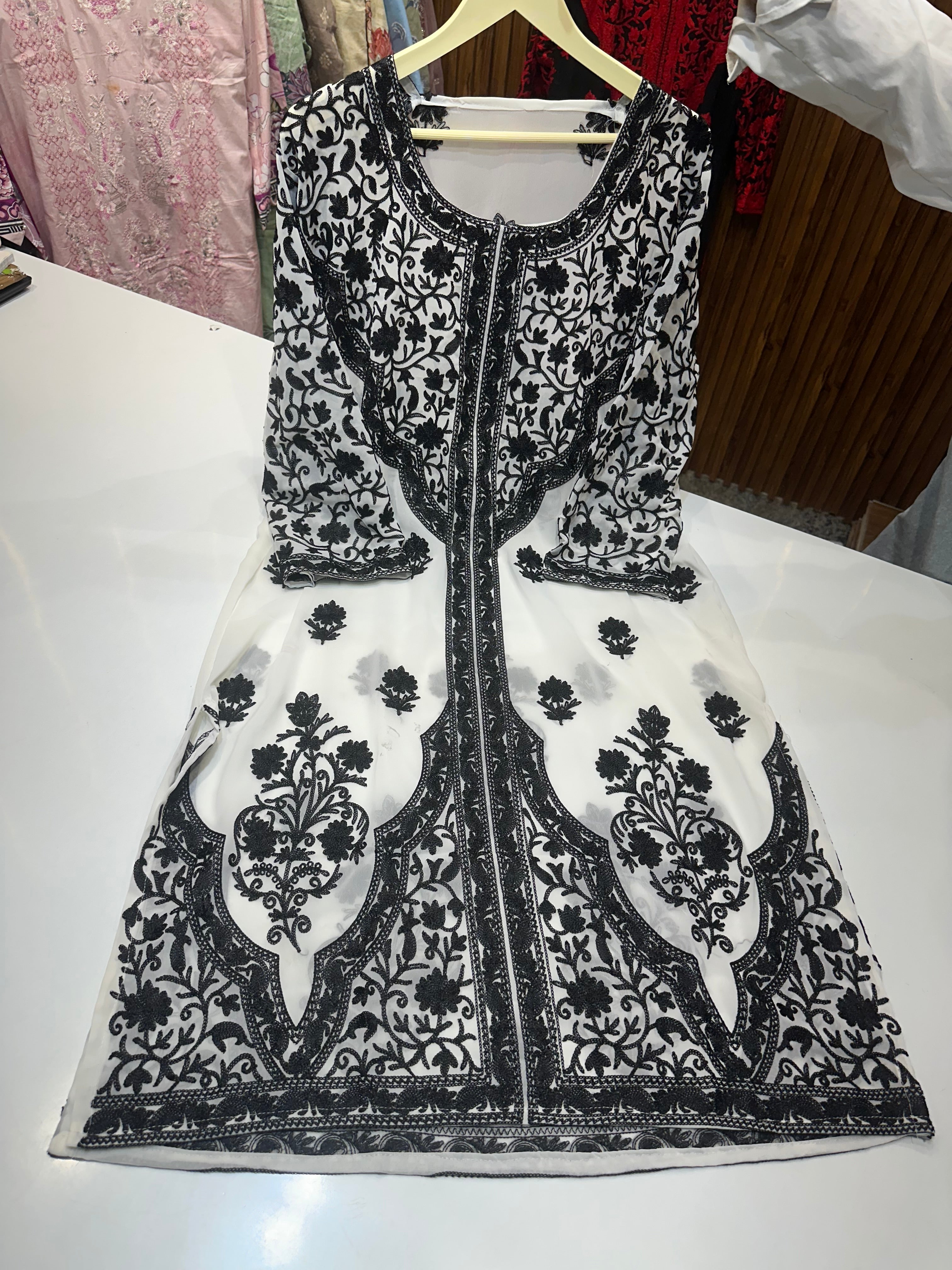Pure georgette heavy Kashmiri work kurti (002)