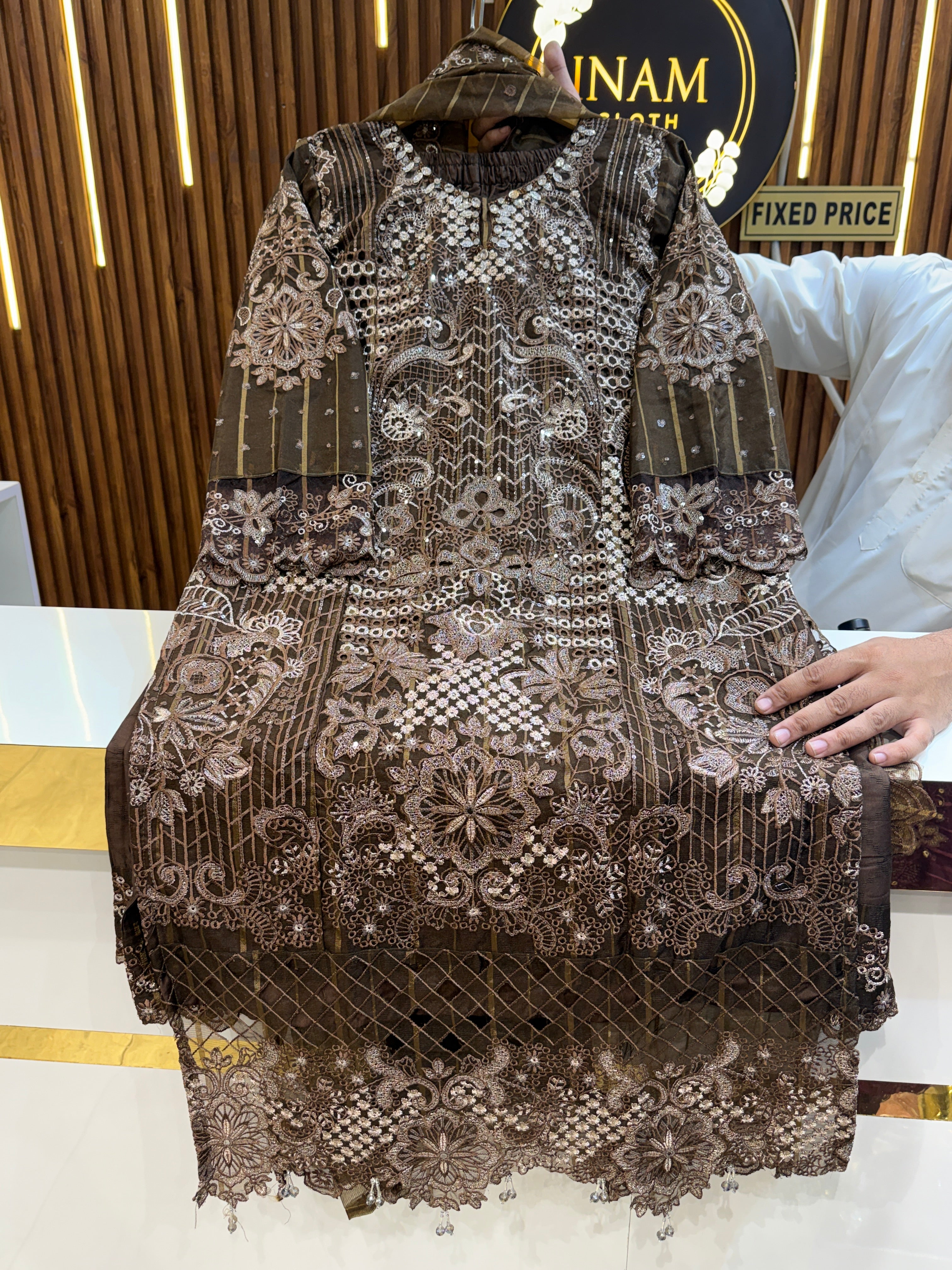 Product code🏷️ (DK3001) Designer Karachi suit