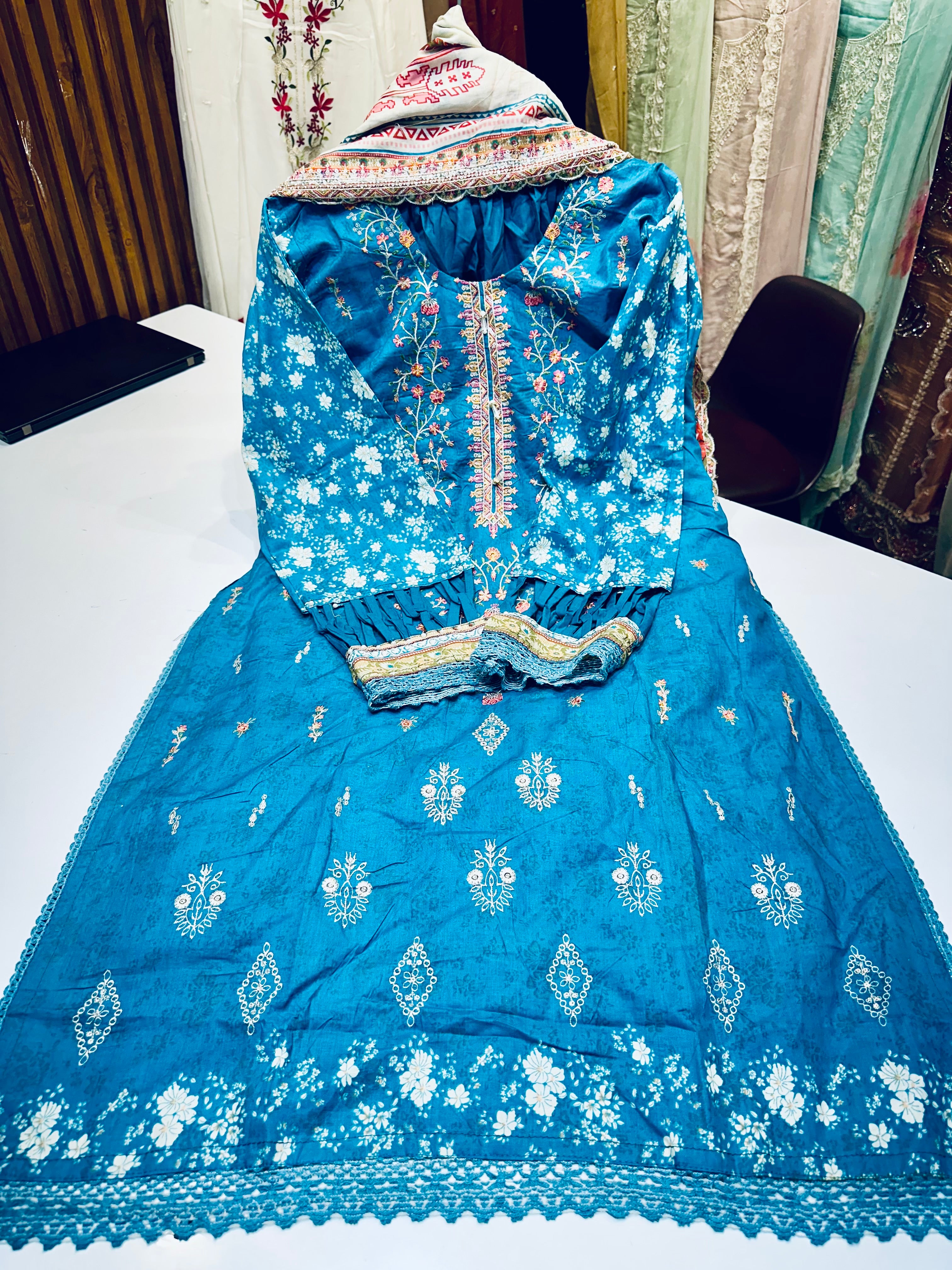 Pure cotton Karachi suit with heavy embroidery & farshi shalwar ❤️