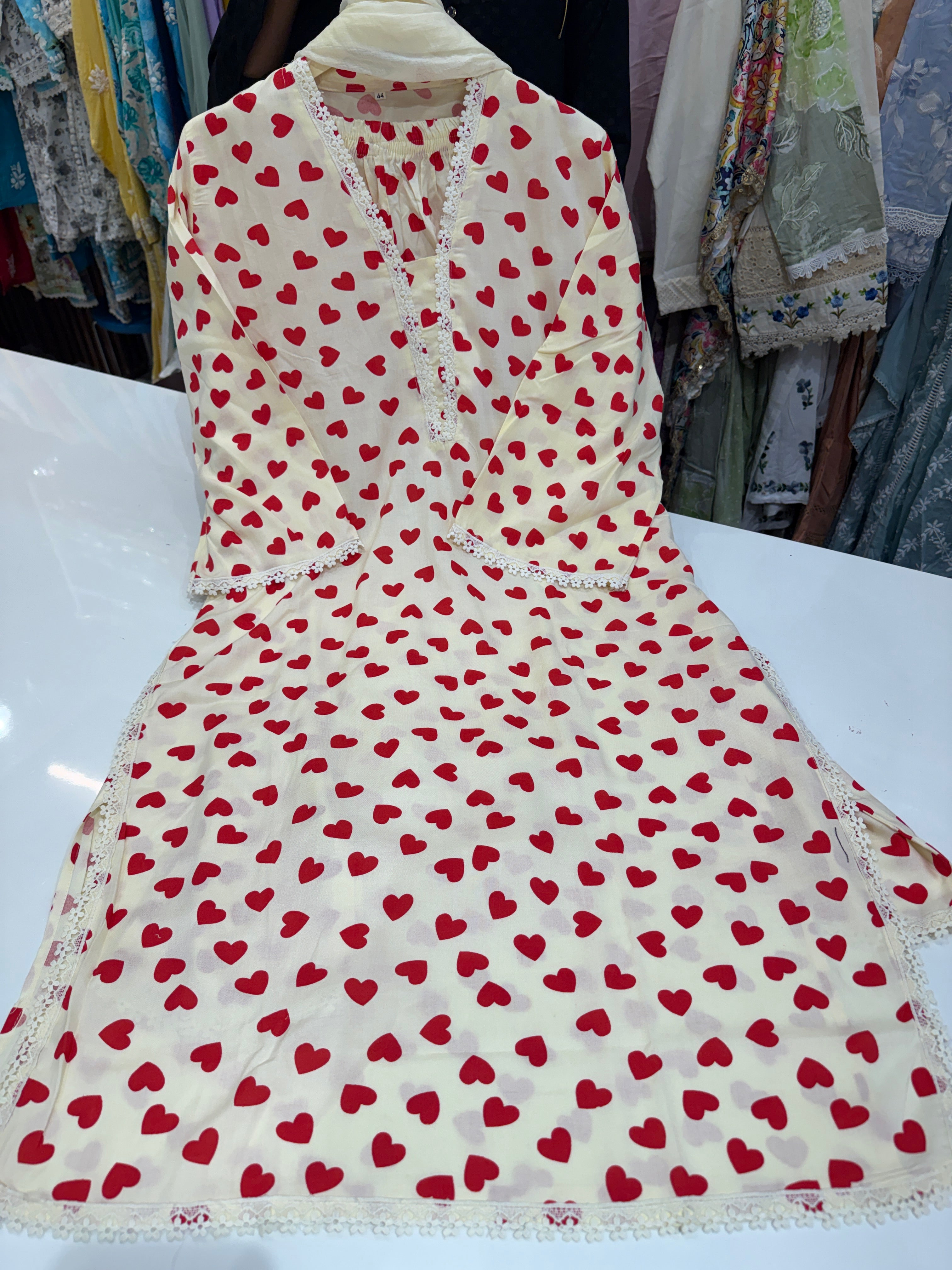 Heart wala design Available