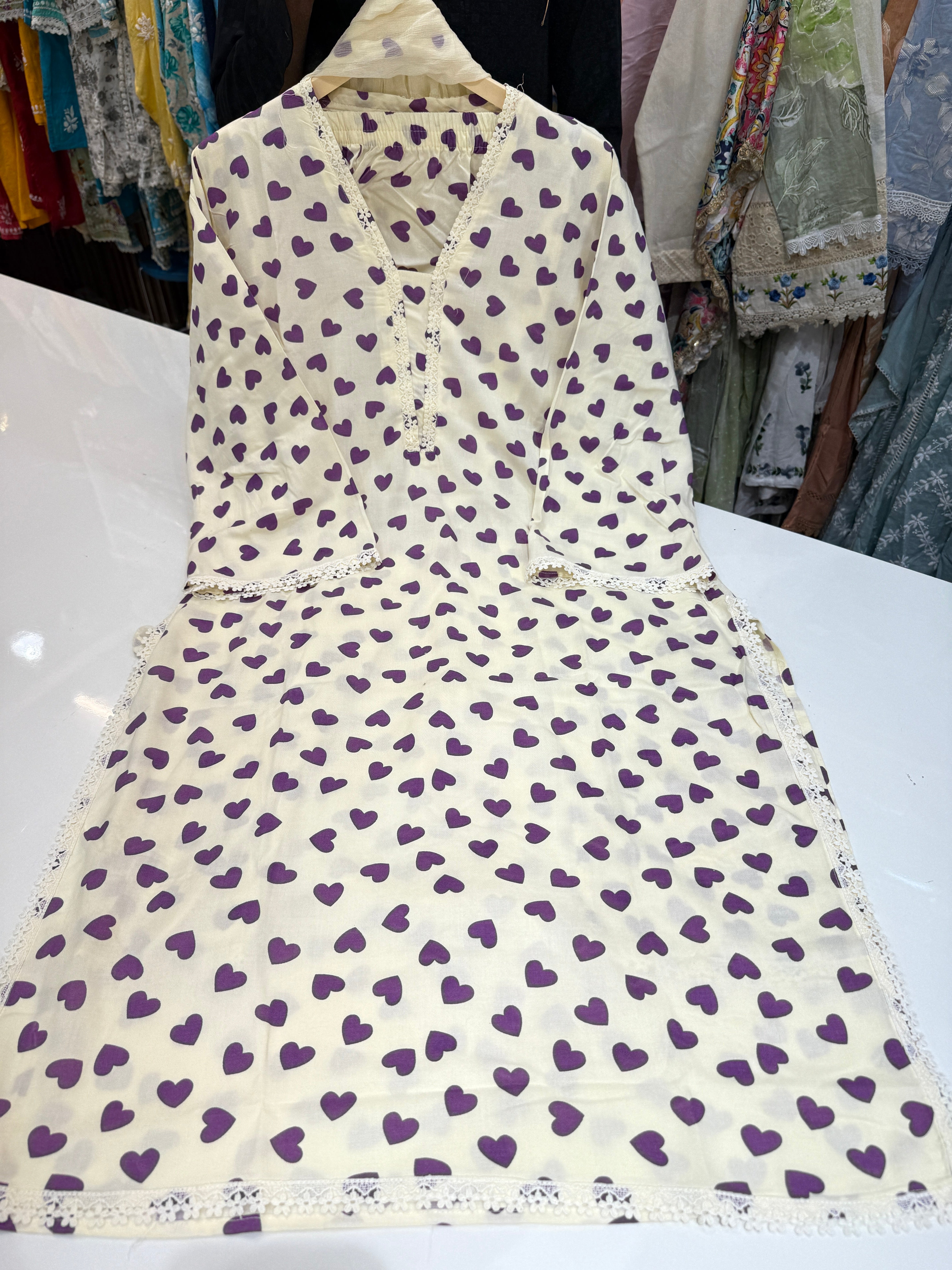 Heart wala design Available