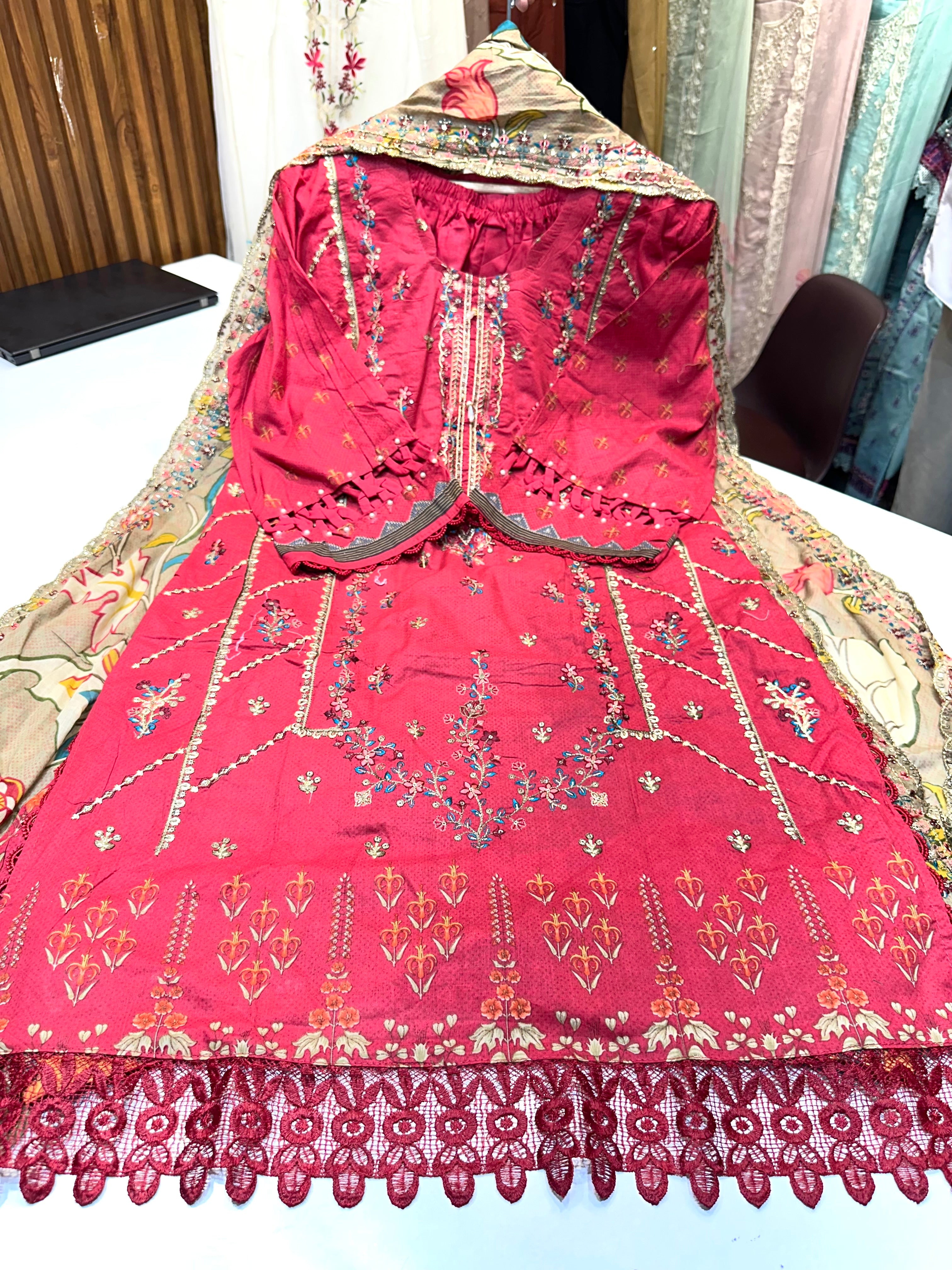 Pure cotton Karachi suit with heavy embroidery & farshi shalwar ❤️