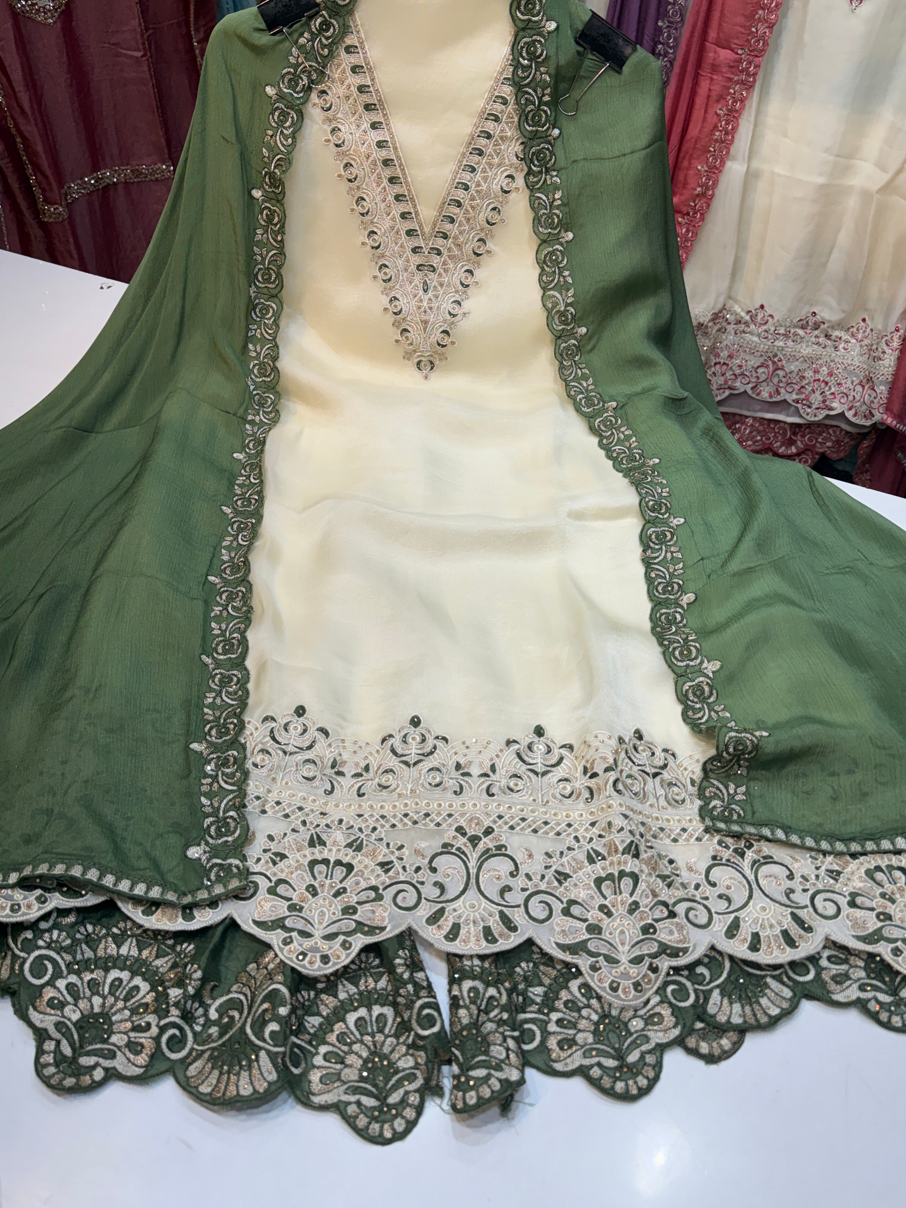 🏷️MONTH END OFFER ✅ pure organza with heavy handwork & stitched handwork plazo