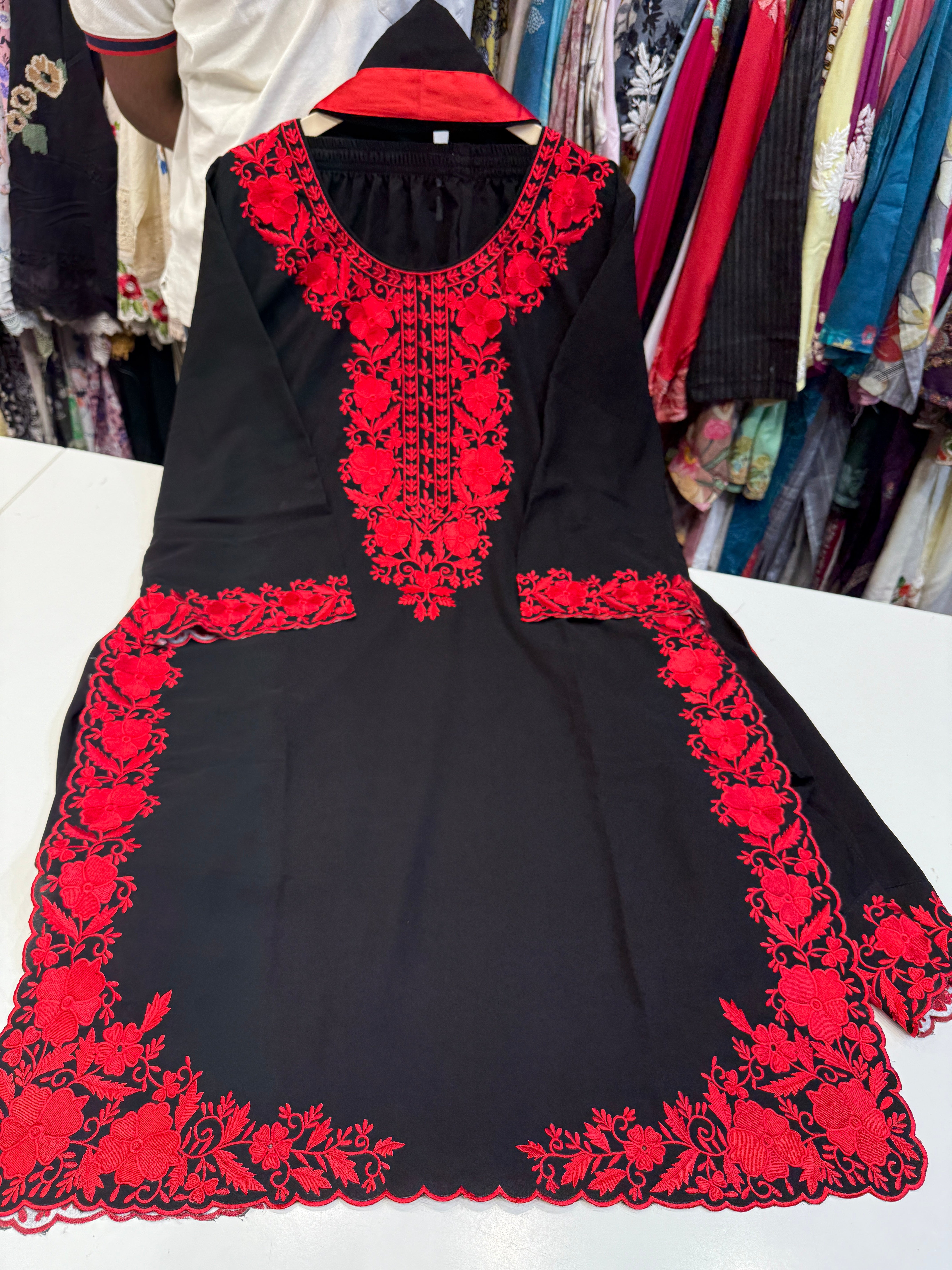 KATRINA KAIF TRENDING SUIT