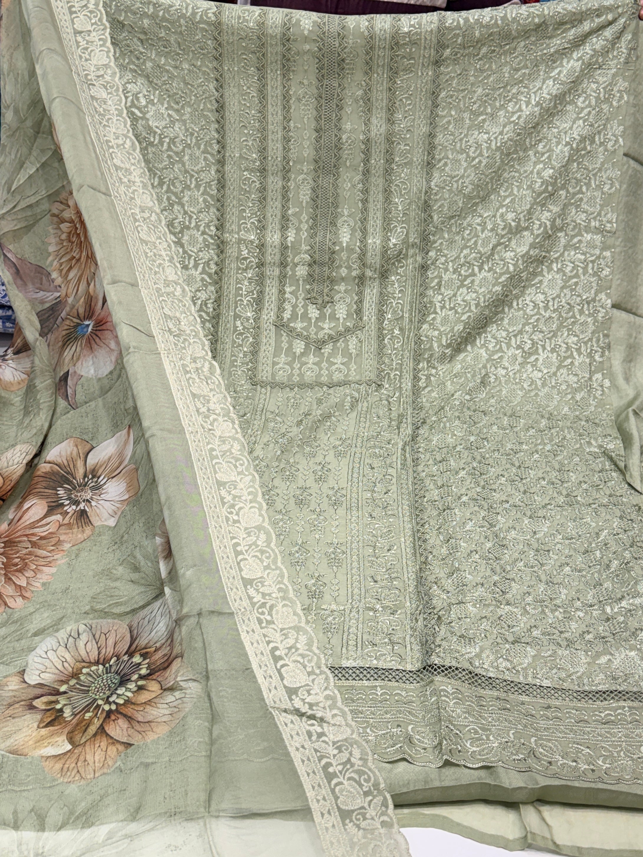 Product code 🏷️ (OK1301) Pure organza Karachi suit