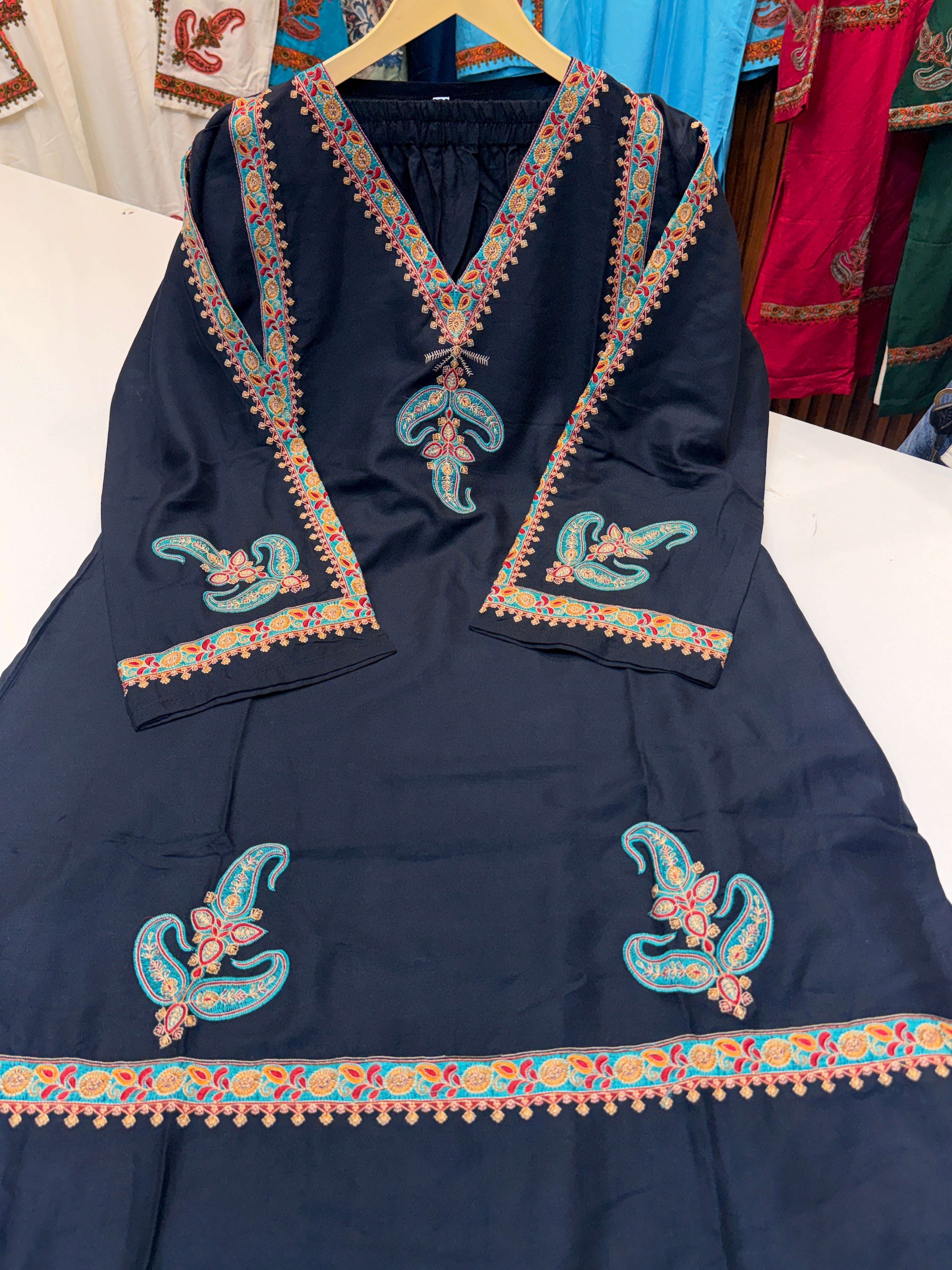 🏷️Product code (C-003) Rayon designer Sozni work co-ord set