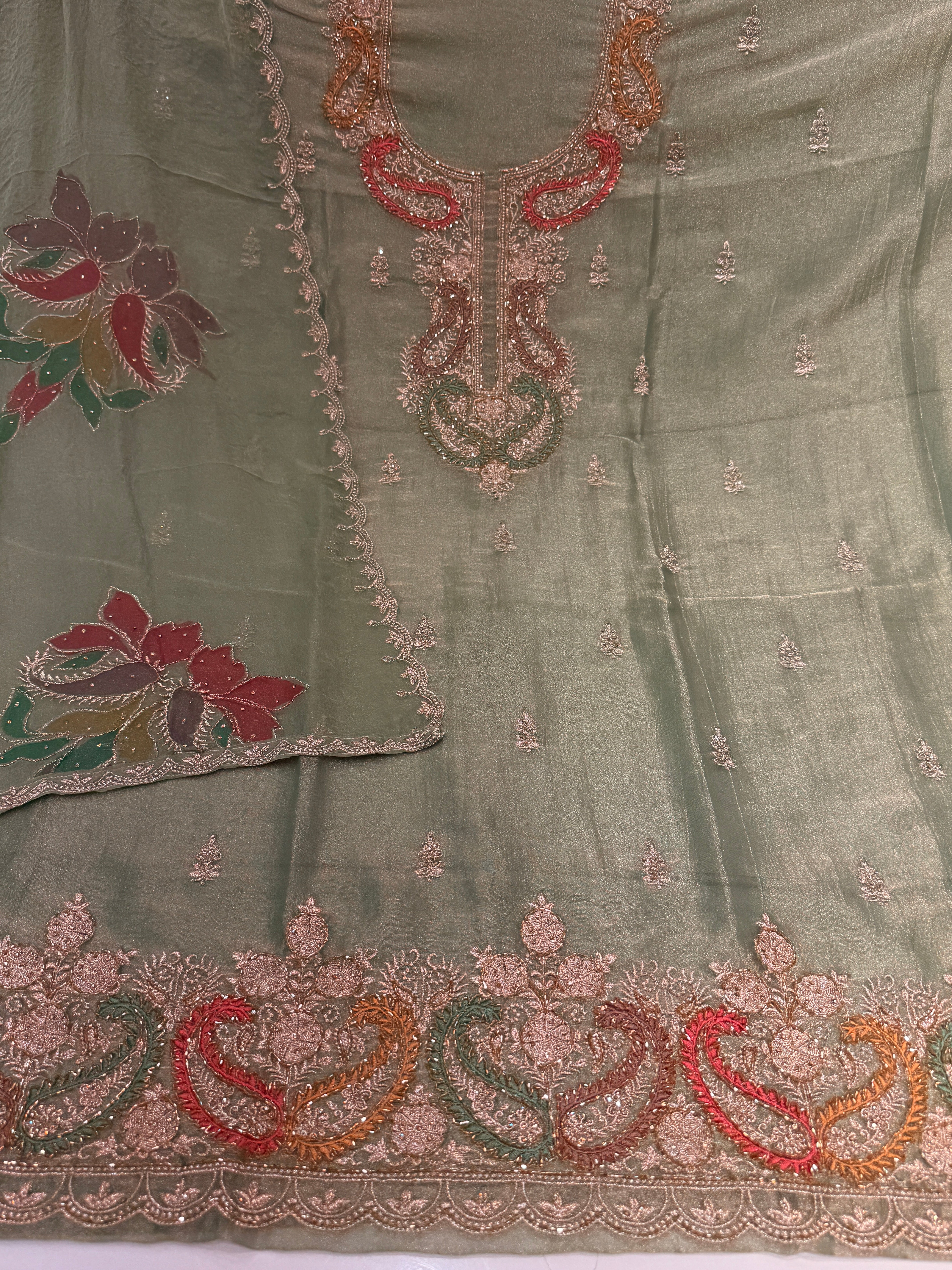 🏷️Product code:-(PCH) Pure crush fabric with heavy handwork