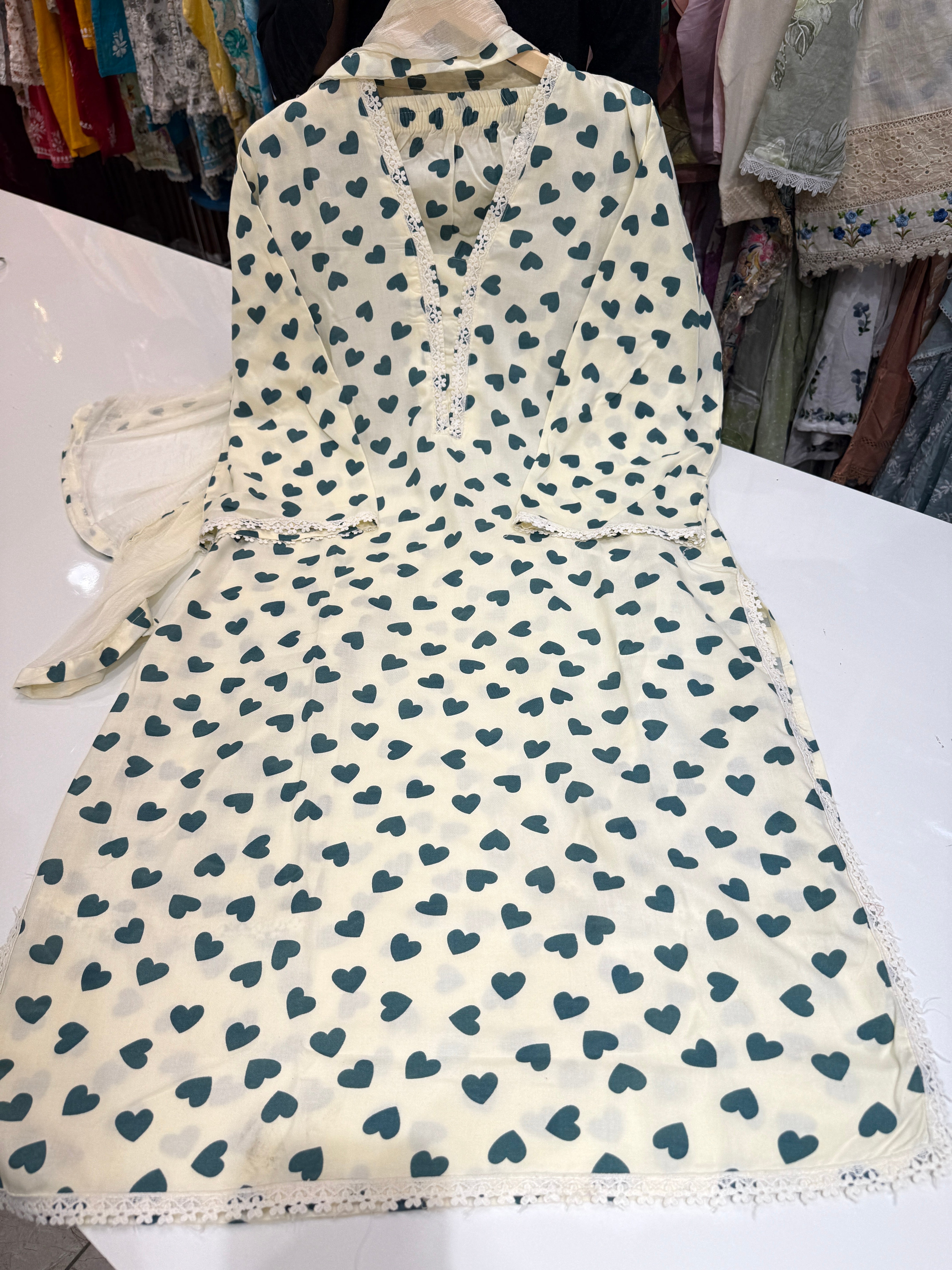 Heart wala design Available