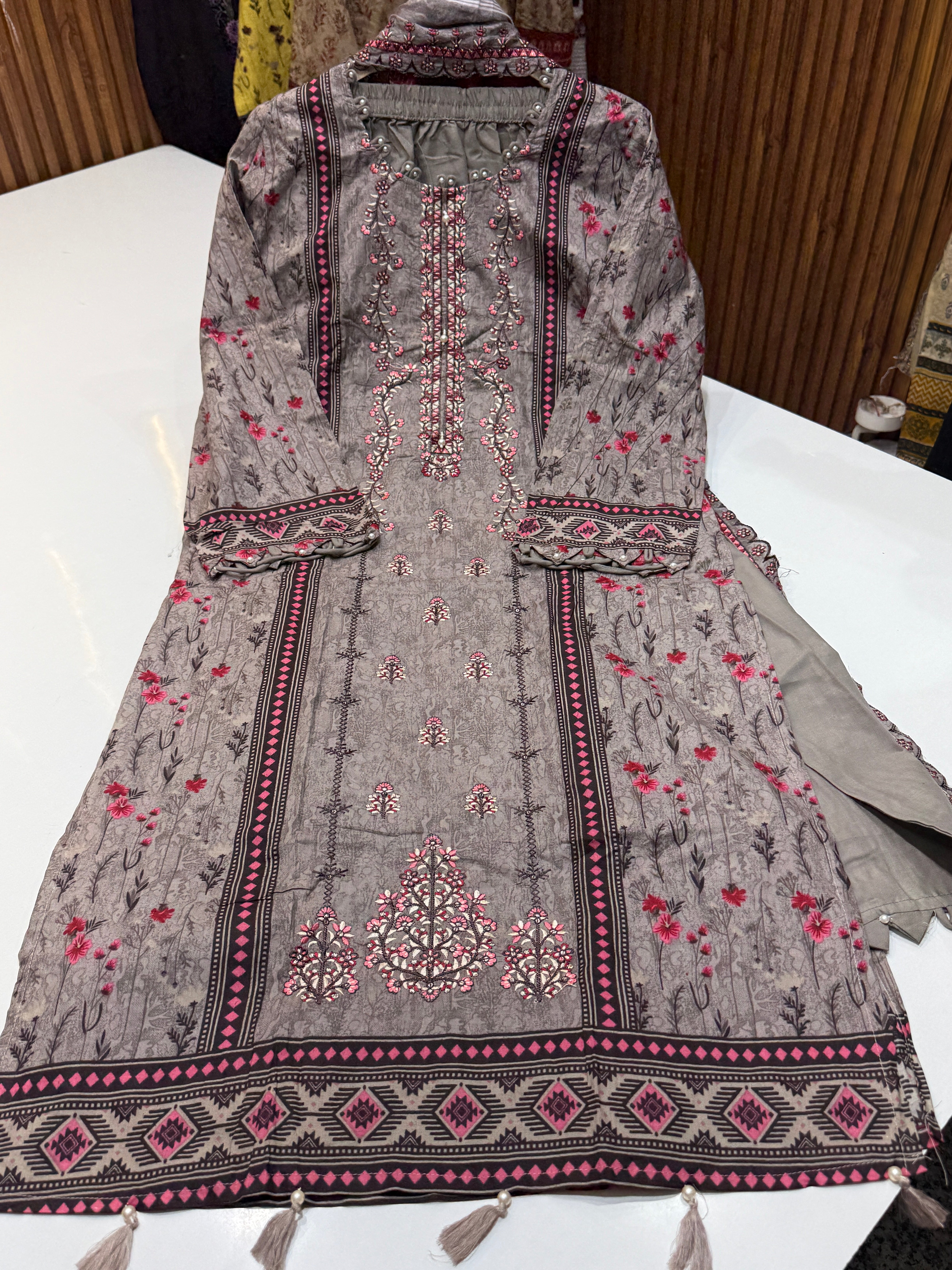 Product code:-(K-001) pure cotton Karachi stitched suit