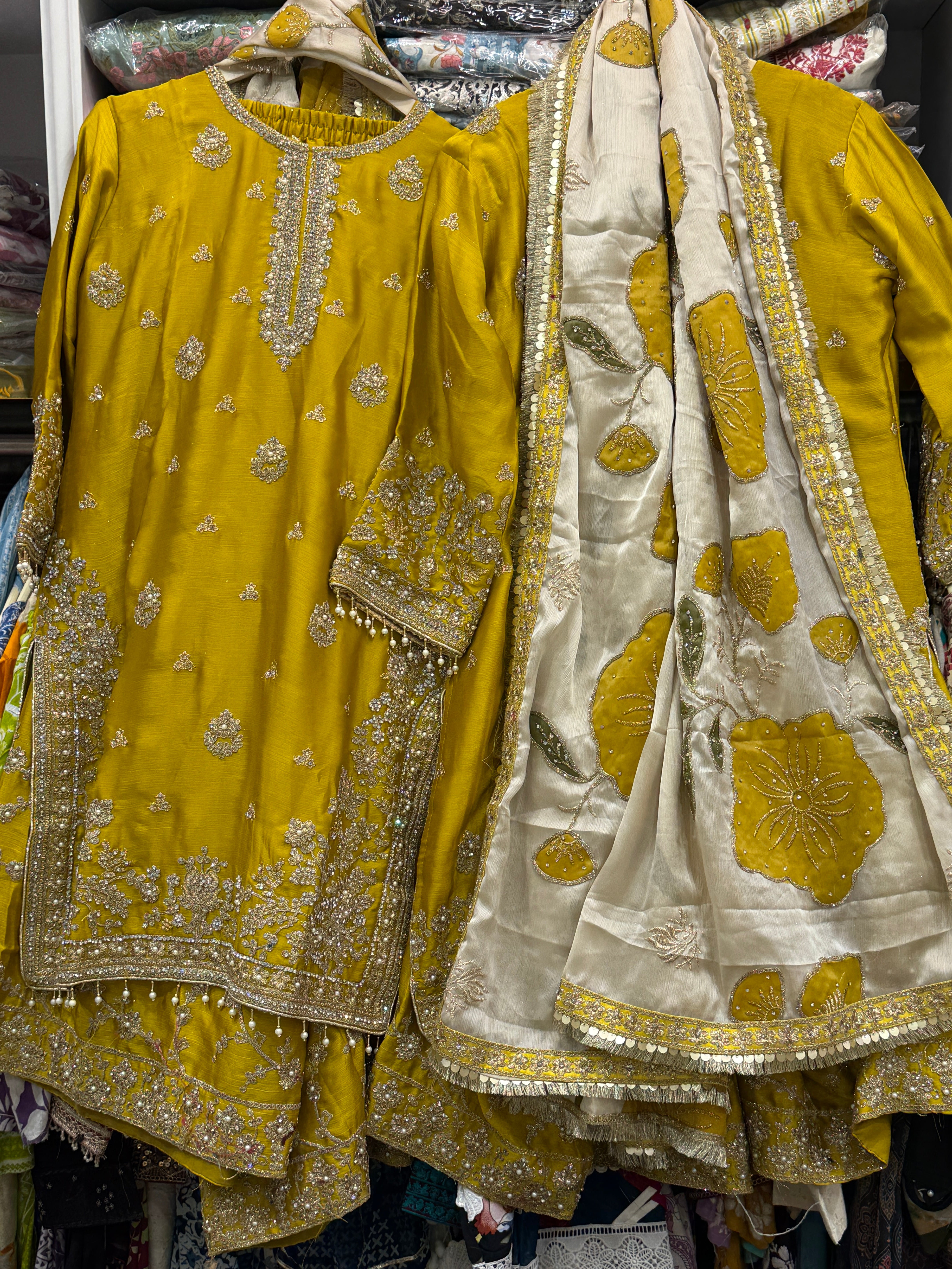Product code (haldisp)Haldi special suit inam cloth