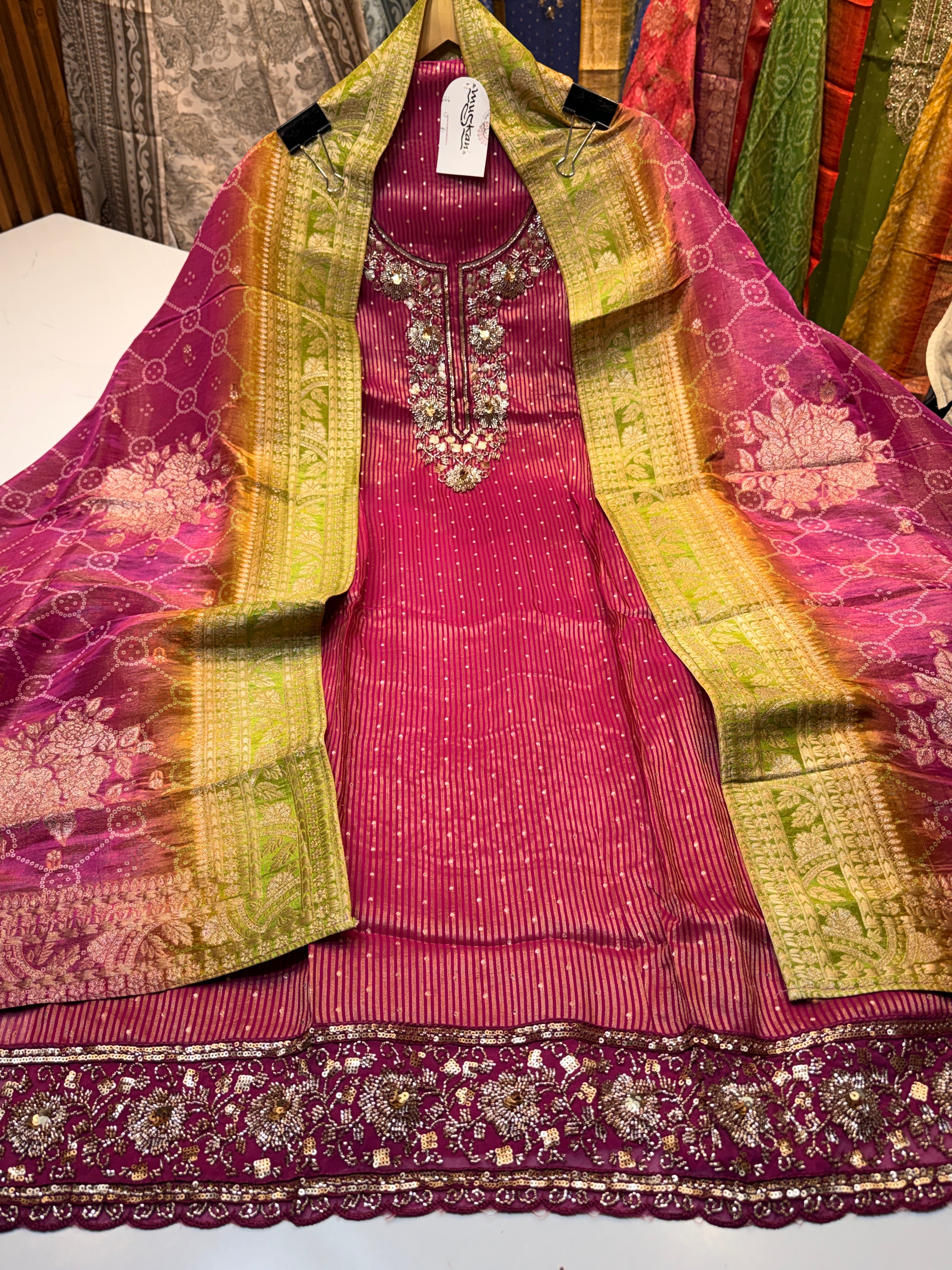 🏷️Product code:-(B-1601)Pure Banarasi fabric with heavy beeds work
