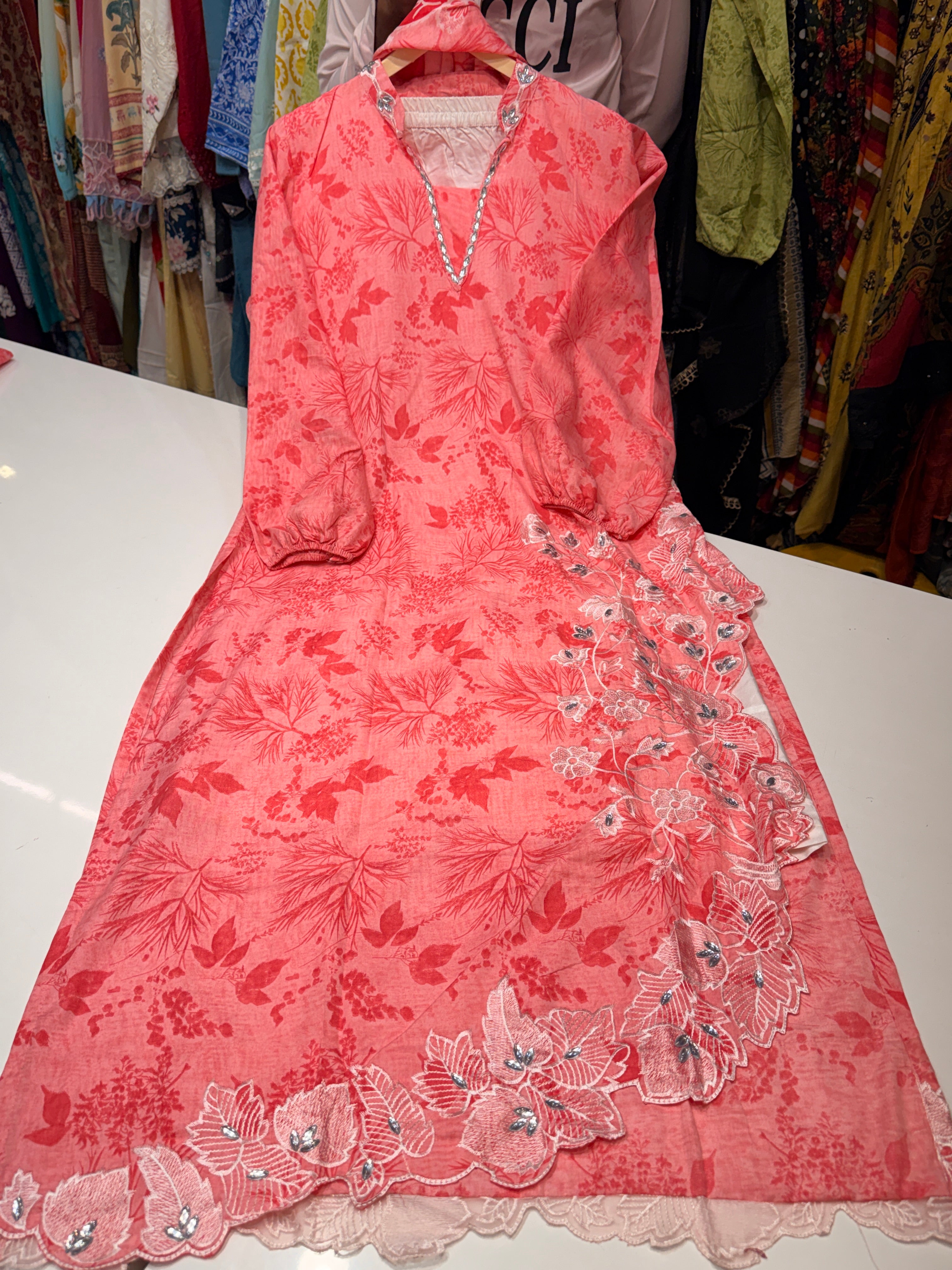 🏷️Product code:-Mahira Khan viral design with cotton fabric