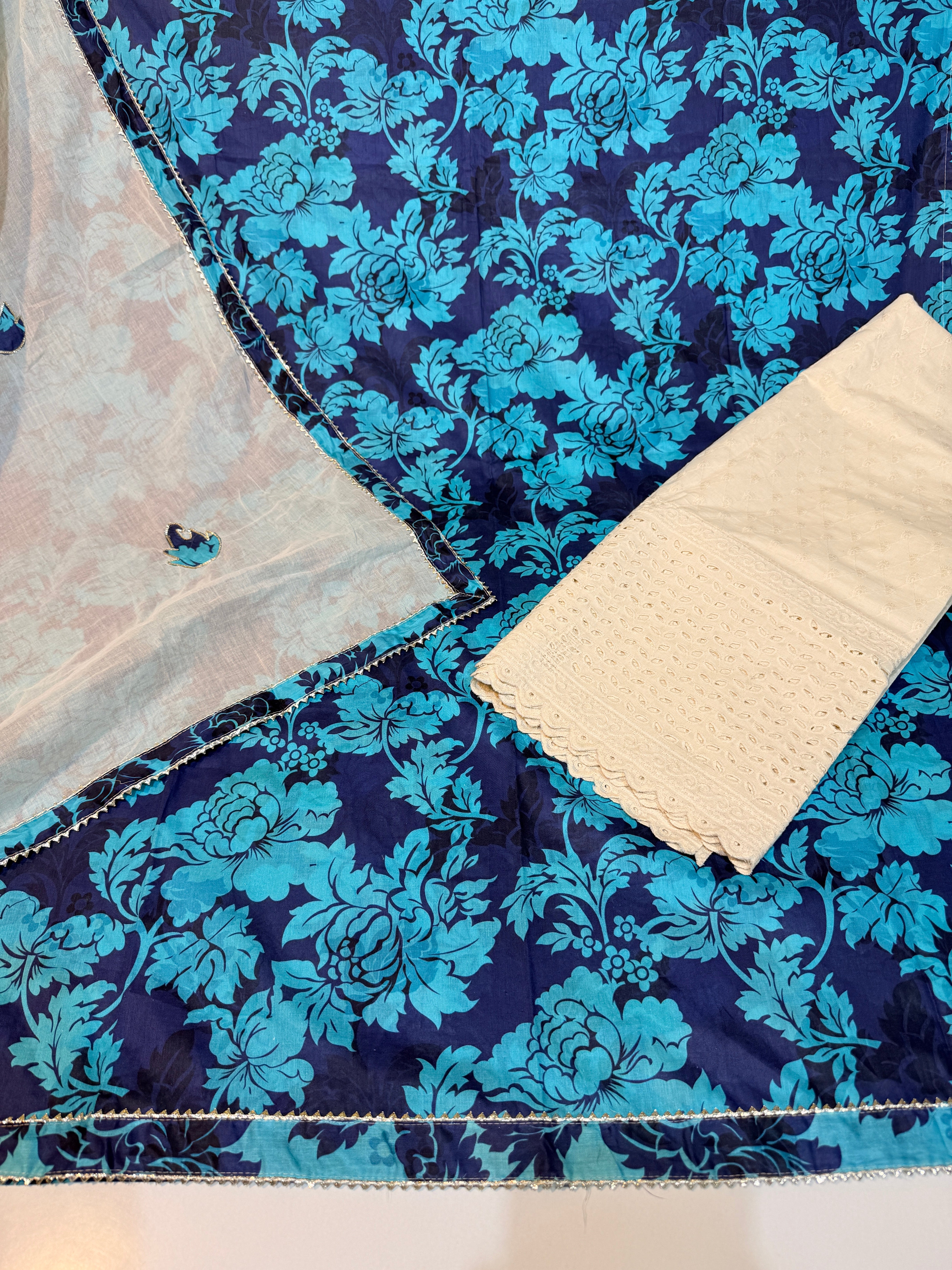 Pure lawn cotton with heavy chinkankari bottom & pure cotton dupatta