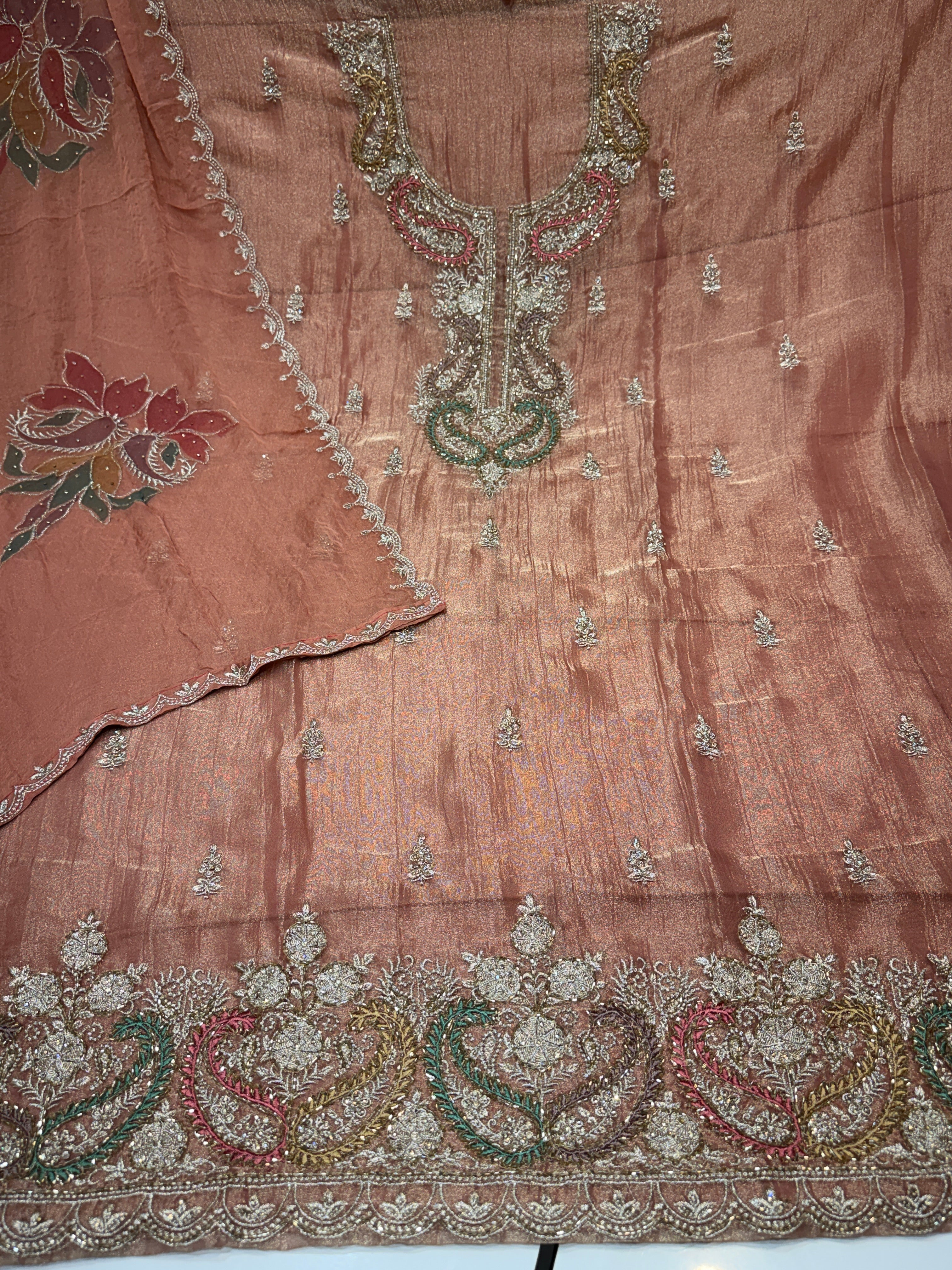 🏷️Product code:-(PCH) Pure crush fabric with heavy handwork