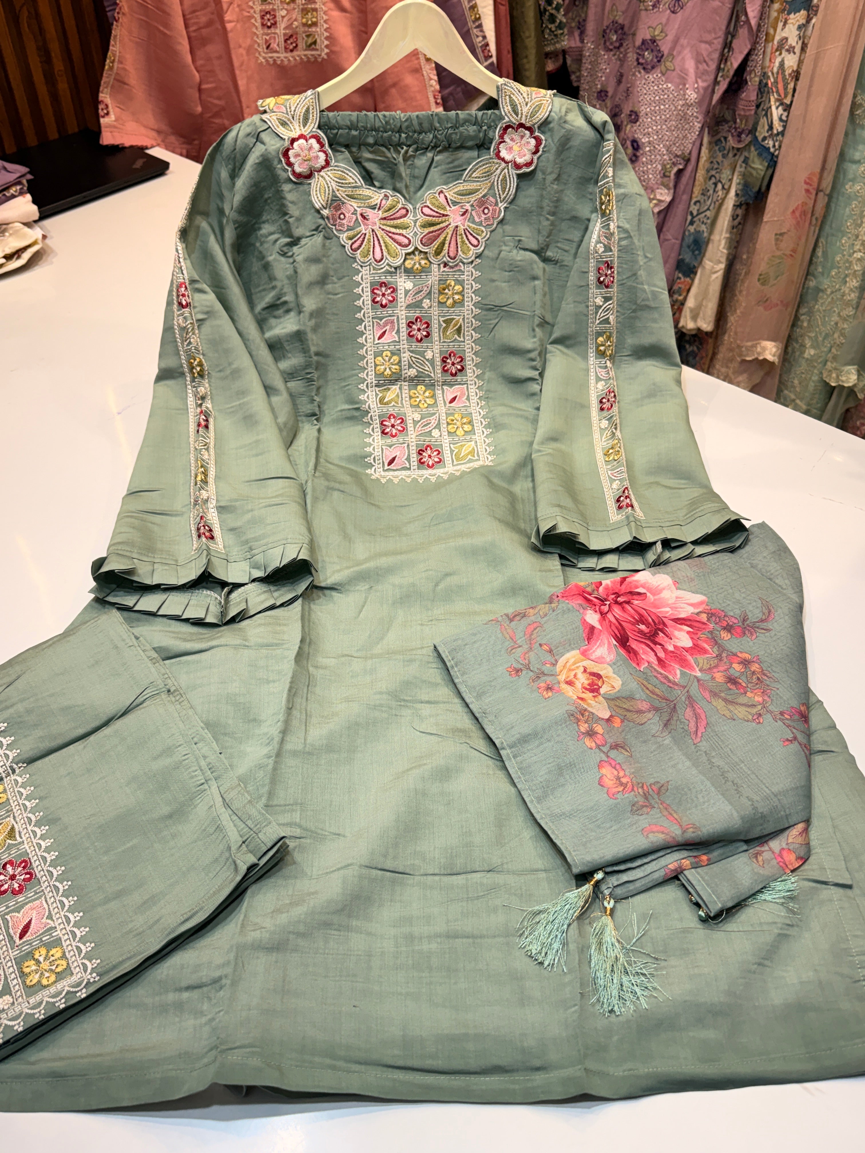 Product code:-(101)Cotton silk designer suit with work plazo ❤️