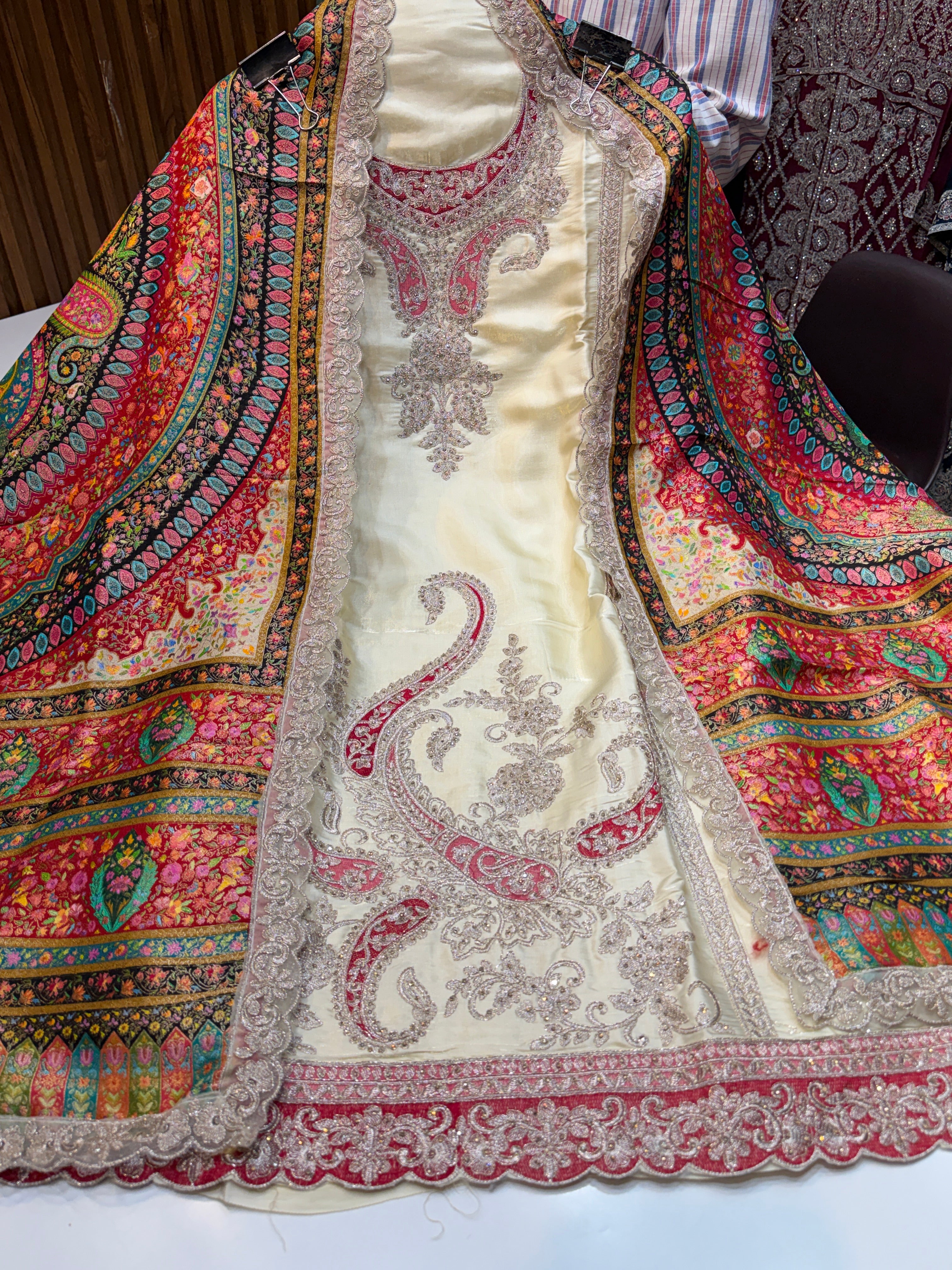 Product code : (KV1209) KANJEEVARAM SILK SPECIAL SUIT