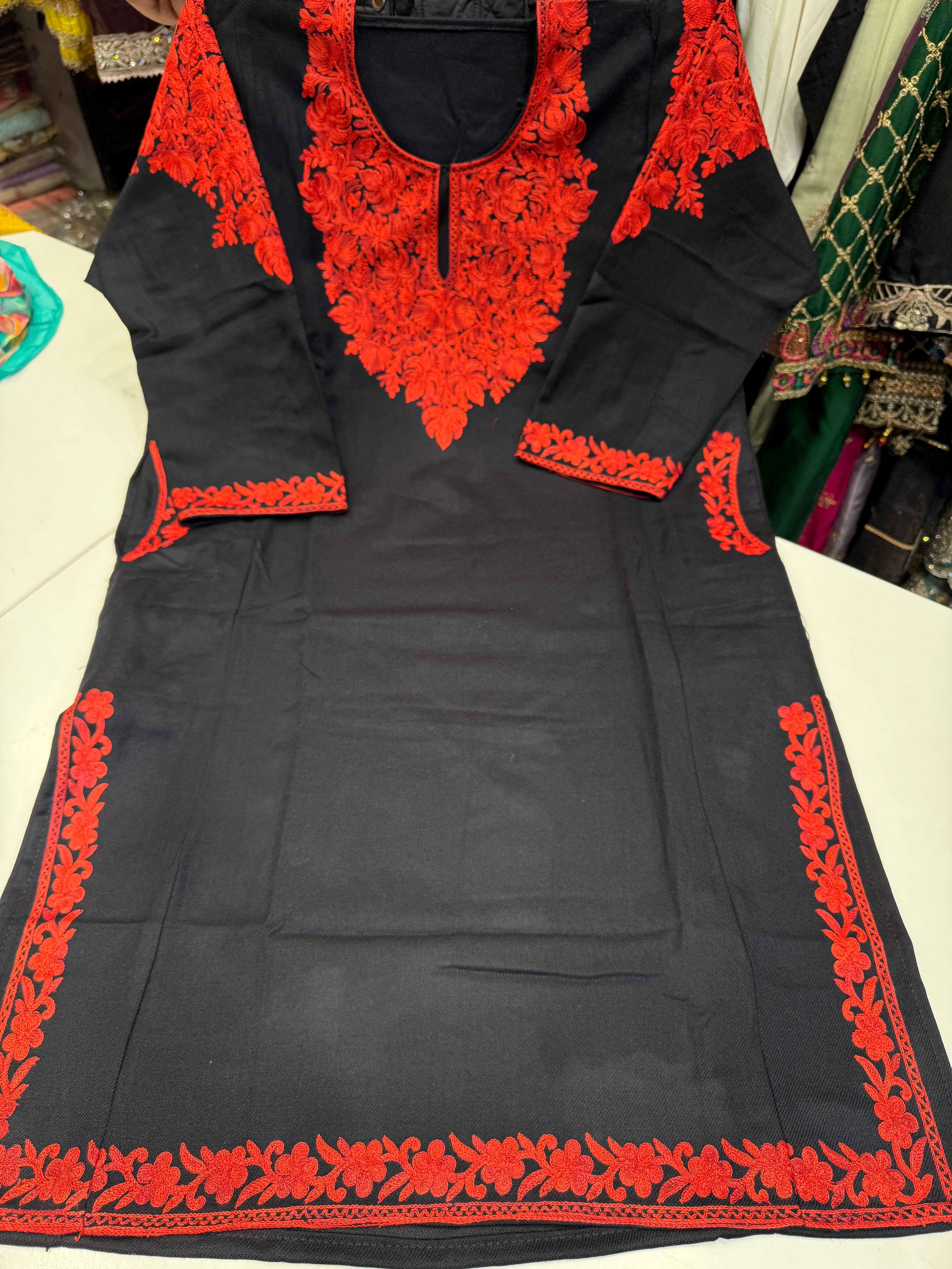 Black Saiyara Kashmiri Pheran