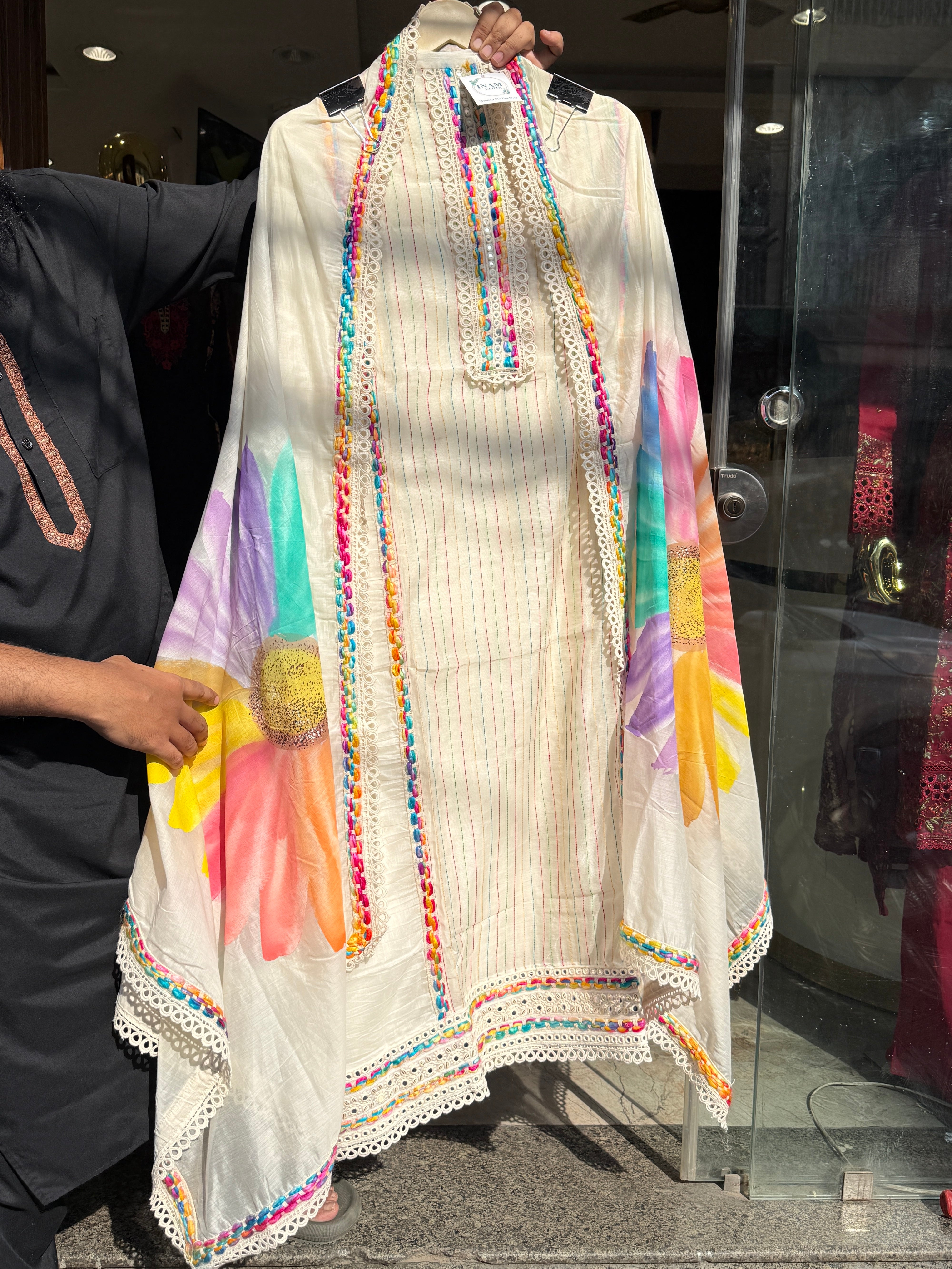 Product code 🏷️ (MC1502) Mul Chanderi celebrity Collection