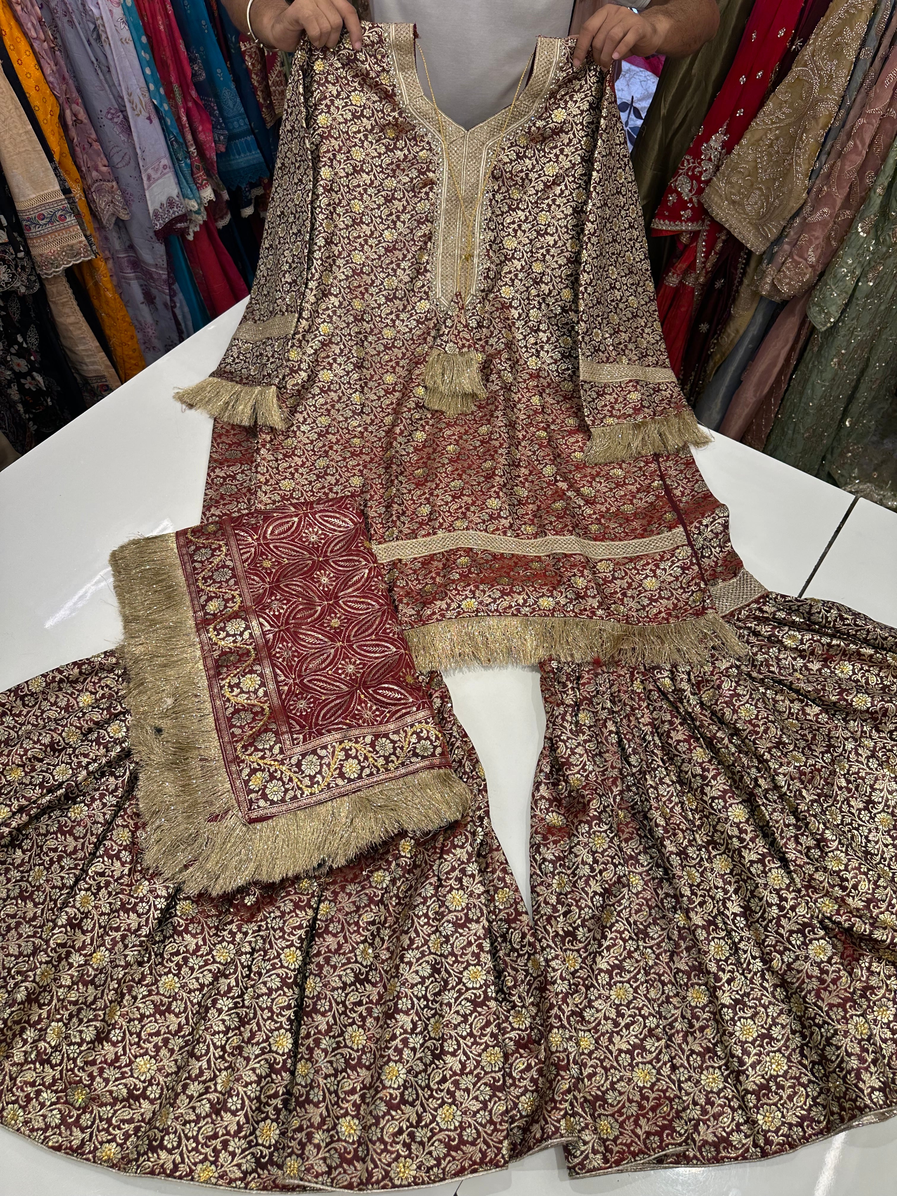 Kimkhab original banarsi gharara with heavy jal work duppatta