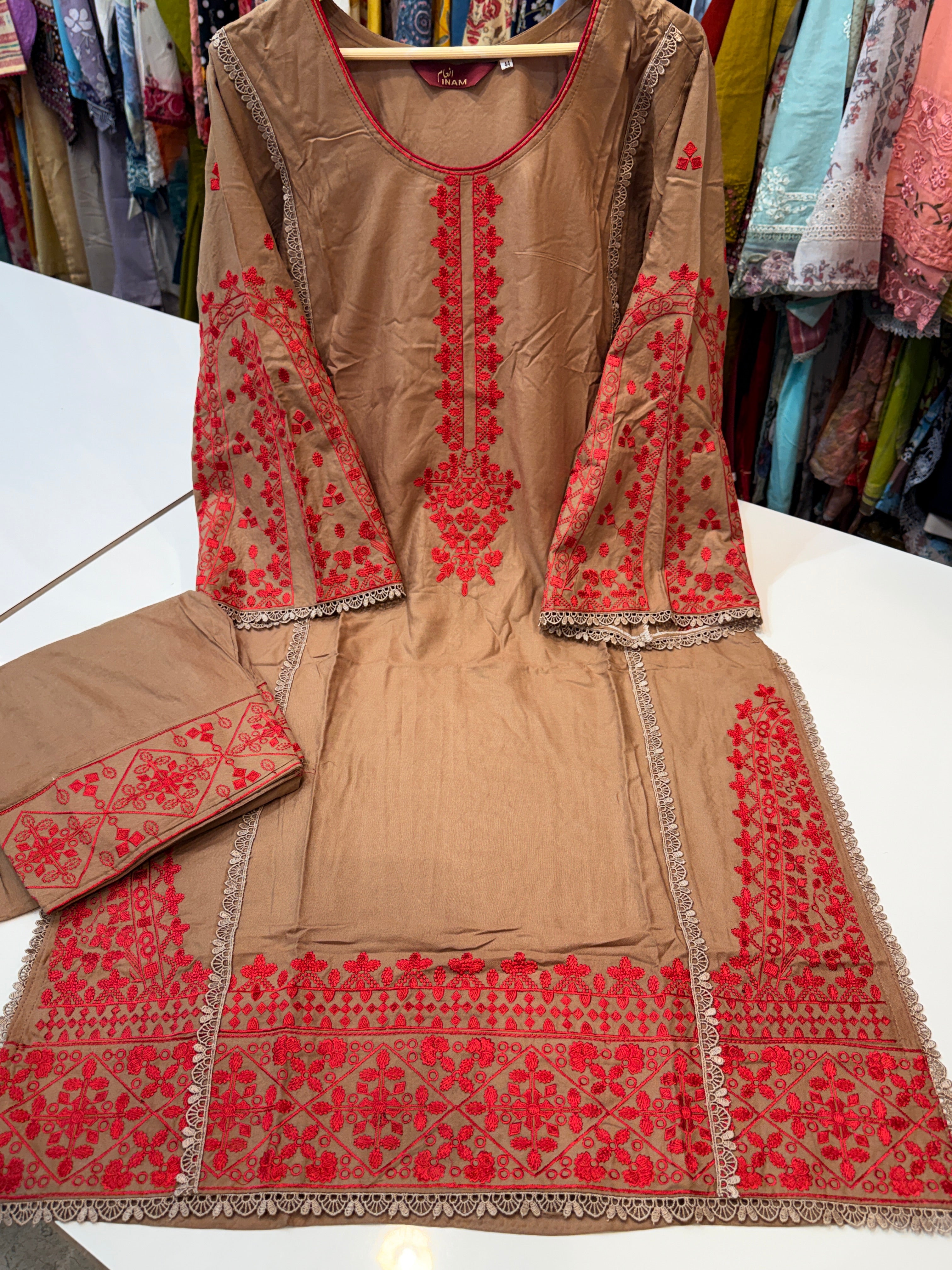 Product code 🏷️ (FS1050)farshi shalwar suit Inam special
