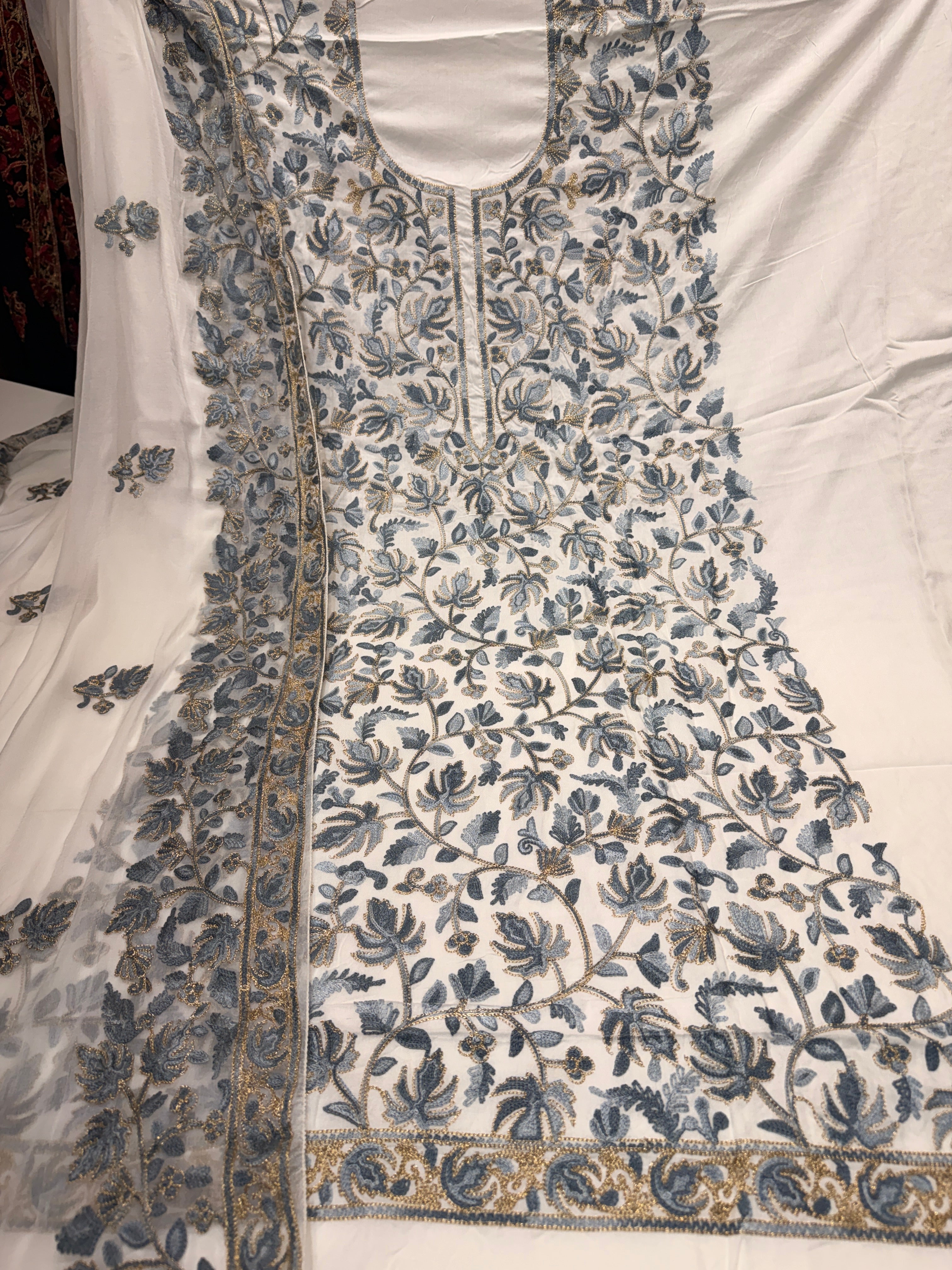 (Summer sale🌼) Pure rayon heavy Kashmiri work with pure chiffon work duppatta sale 🔥