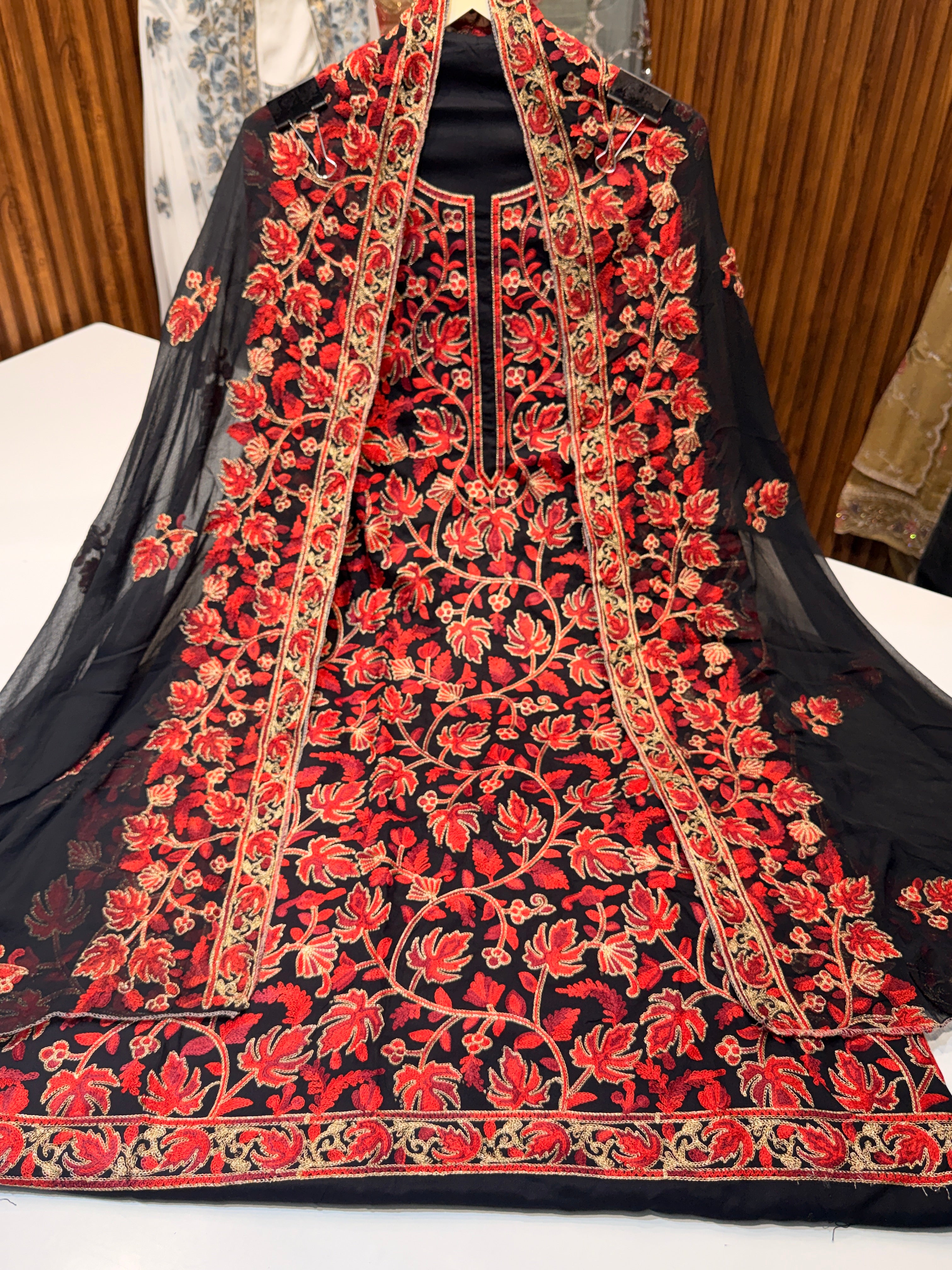 (Summer sale🌼) Pure rayon heavy Kashmiri work with pure chiffon work duppatta sale 🔥